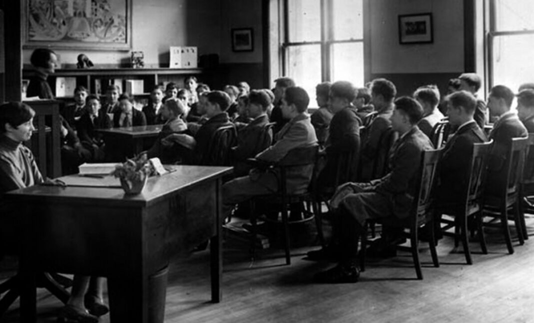 La Universidad de Salamanca publica una base de datos con 107.000 intervenciones parlamentarias de la Segunda República