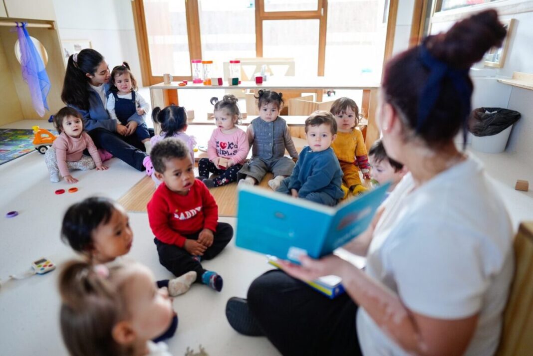 El Ayuntamiento de Madrid abre hasta el 28 de abril el plazo para solicitar la beca infantil plus del curso 2026-2027, dotada con 6,9 millones