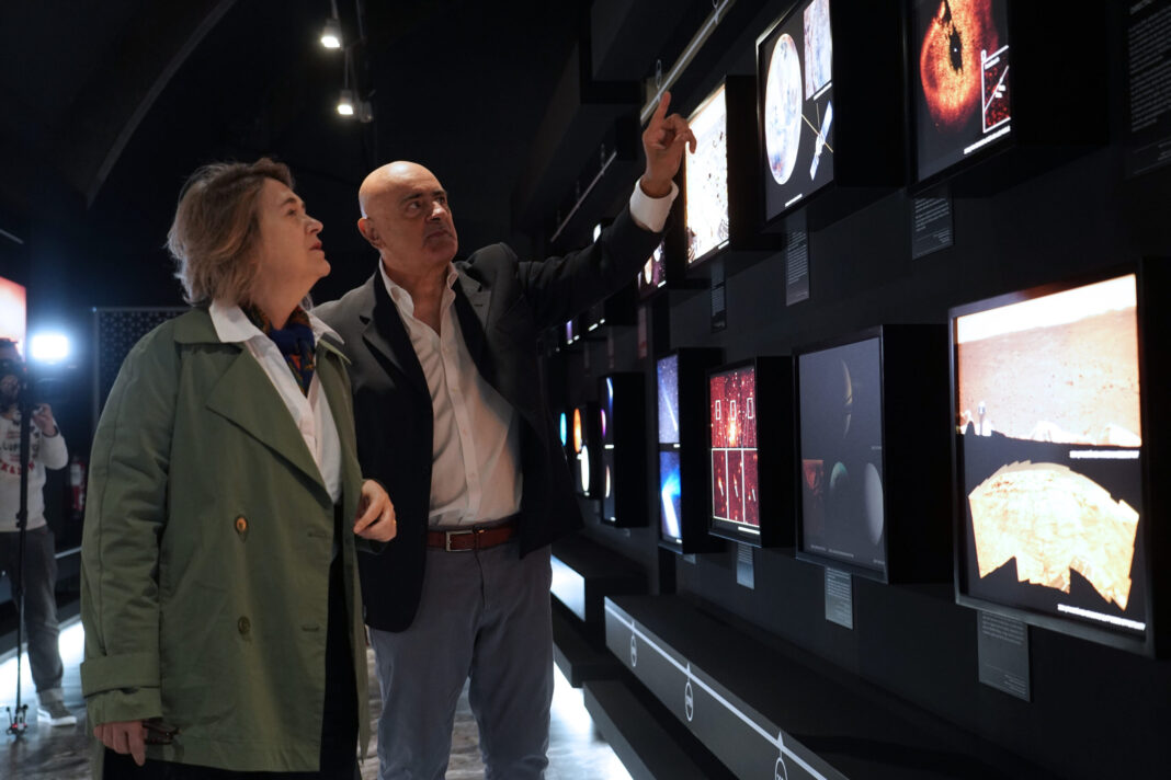 Madrid conmemora 40 años del Planetario con una exposición sobre el cosmos